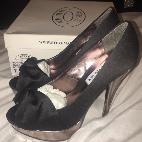 STEVE MADDEN BONNIE PUMPS SIZE 7 M width - Picture 8 of 8